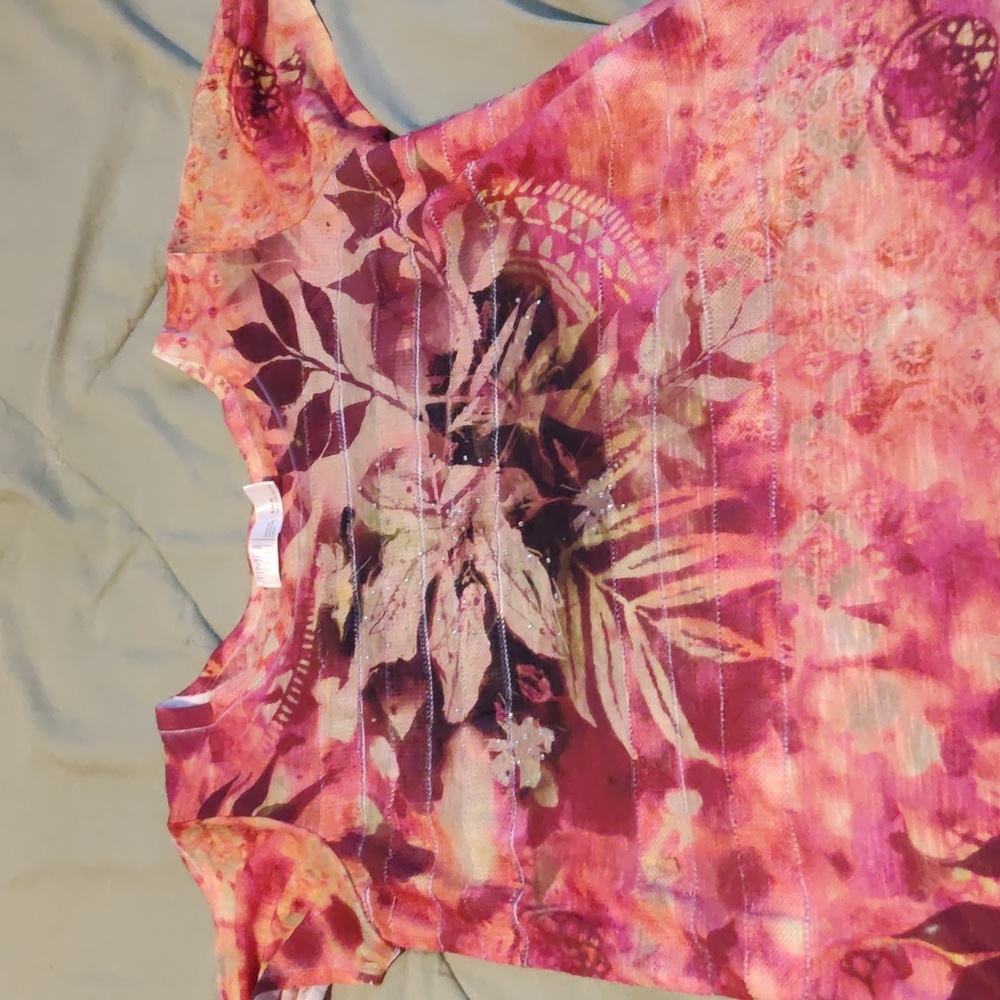 cute Floral pattern tshirt